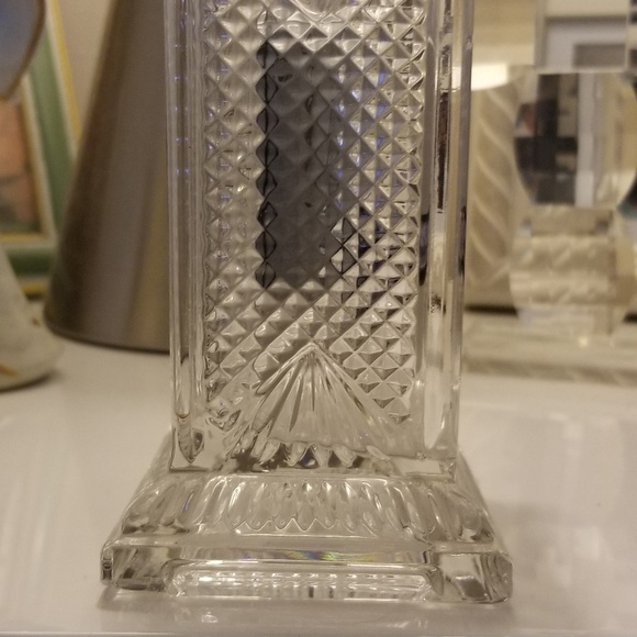 Pure Crystal Table Clock - Picture 6 of 6